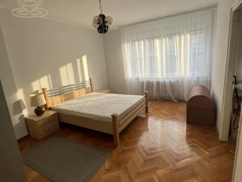 Rent, three bedroom apartment, 61m², Stari Grad, Beograd - image 4
