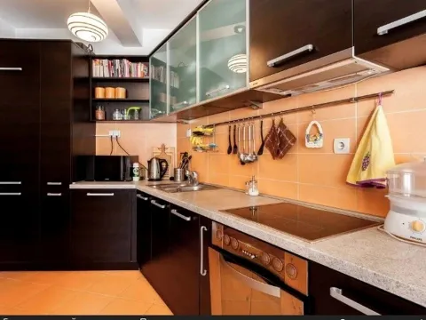 Prodaja, stan, 90m², Petrovac, Budva - image 3