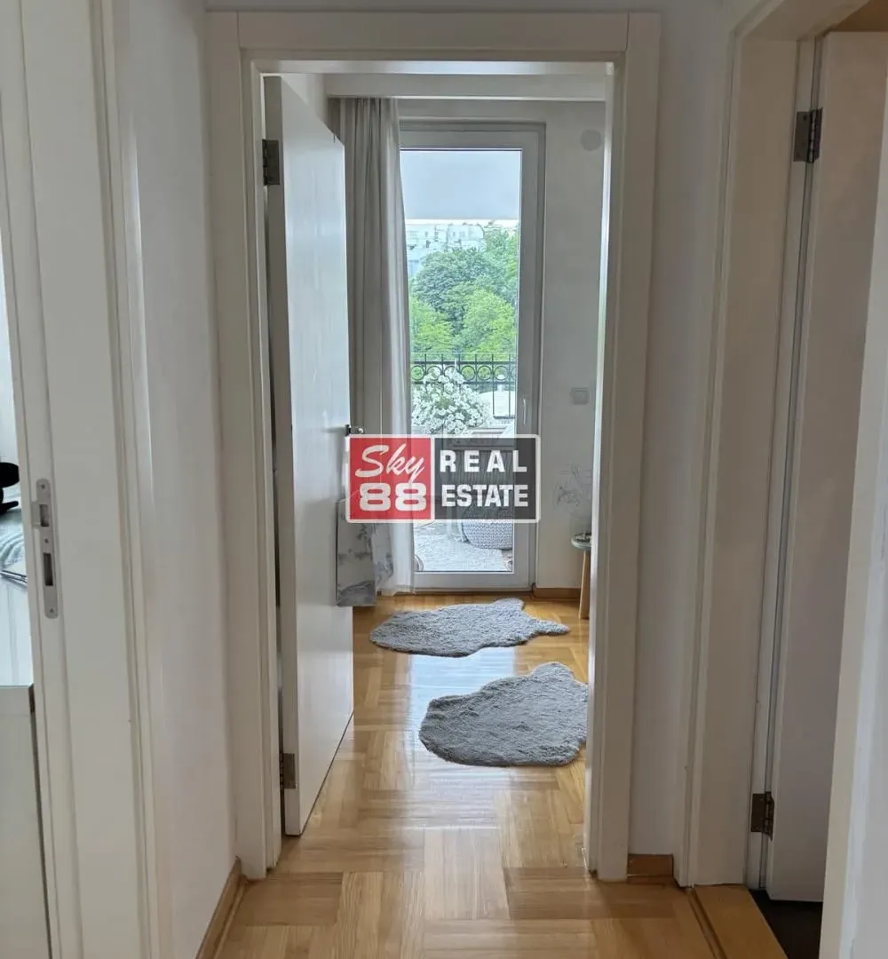 Sale, apartment, 140m², Savski Venac, Beograd