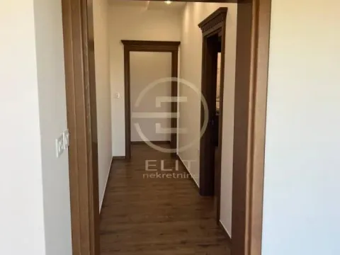 Prodaja, kuća, 226m², Sremska Kamenica, Petrovaradin - image 23