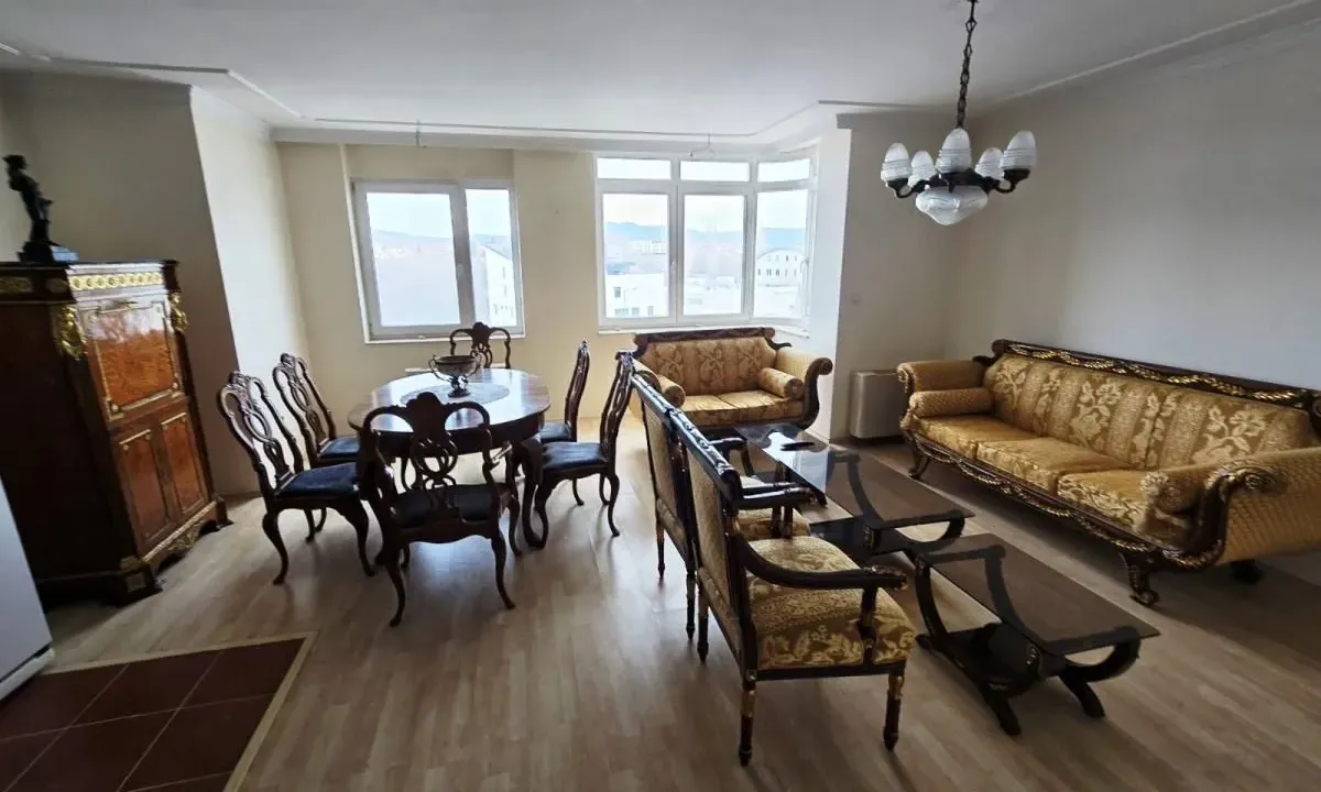 Prodaja, dvosoban stan, 78m², Duvanište, Niš