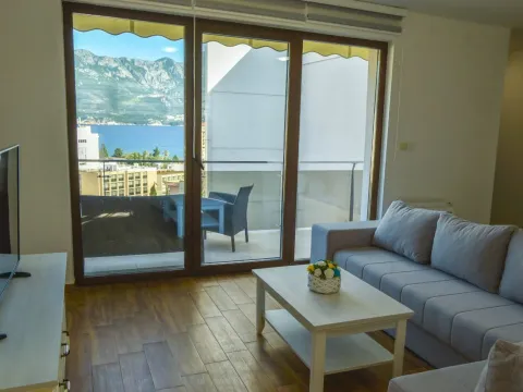 Prodaja, jednosoban stan, 53m², Bečići, Budva - image 4