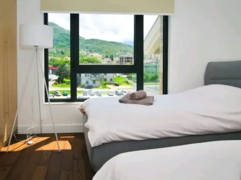 Prodaja, dvosoban stan, 80m², Tivat, Crna Gora - image 2