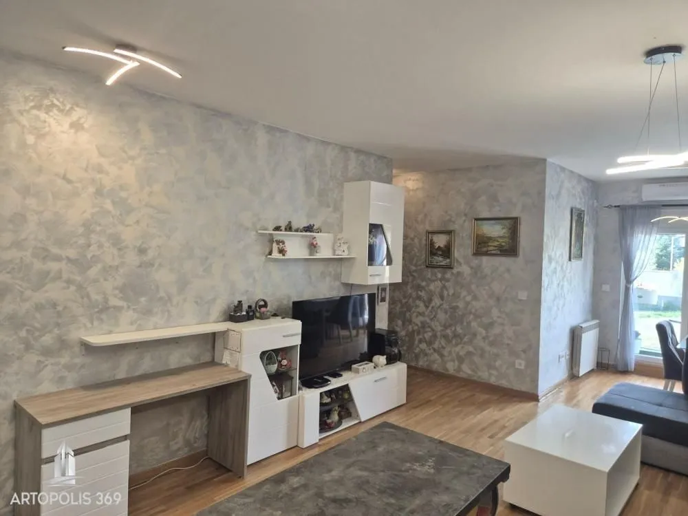 Prodaja, trosoban stan, 67m², Zemun Gornji Grad, Zemun Sve Podlokacije