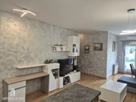 Prodaja, trosoban stan, 67m², Zemun Novi Grad, Zemun Sve Podlokacije - image 3