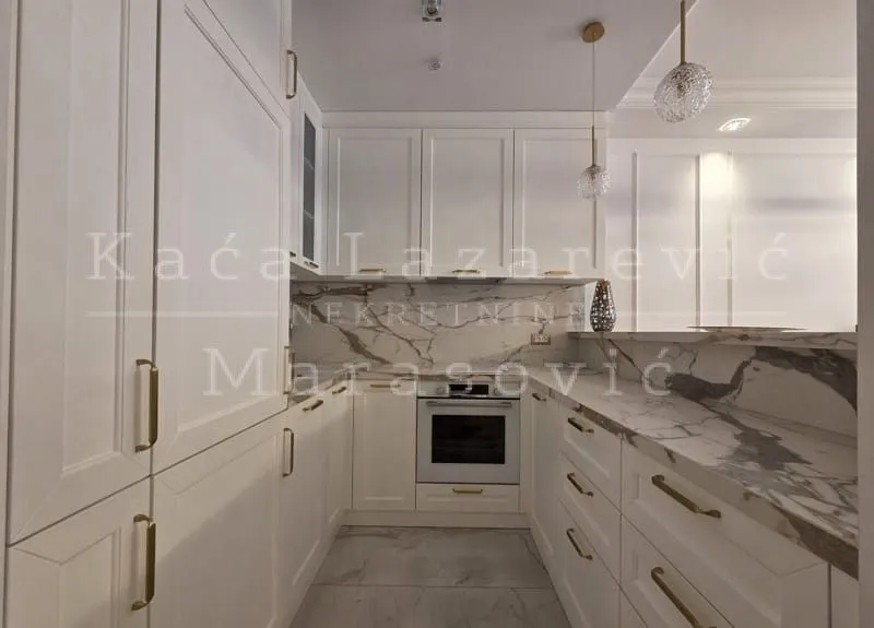 Rent, two bedroom apartment, 53m², Kalenić Pijaca, Vračar Sve Podlokacije