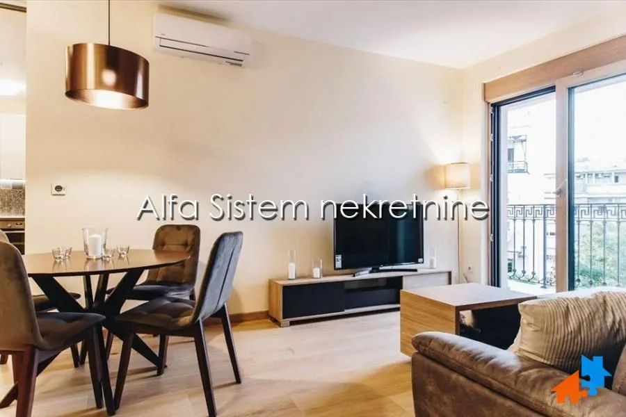 Izdavanje, trosoban stan, 68m², Crveni Krst, Beograd