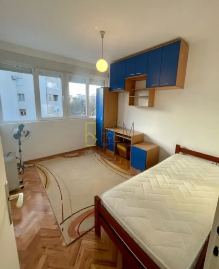 Prodaja, dvosoban stan, 65m², Drpe Mandića, Podgorica