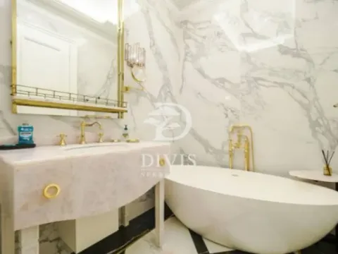 Izdavanje, trosoban stan, 102m², Stari Grad, Beograd - image 12