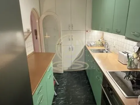 Rent, four bedroom apartment, 100m², Savski Venac, Beograd - image 4
