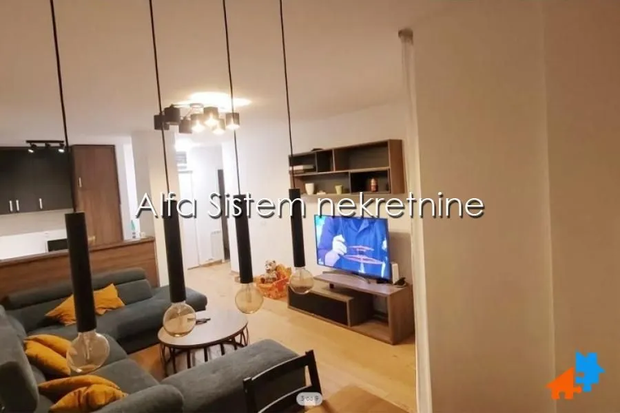 Izdavanje, trosoban stan, 72m², Cvetkova Pijaca, Zvezdara Sve Podlokacije