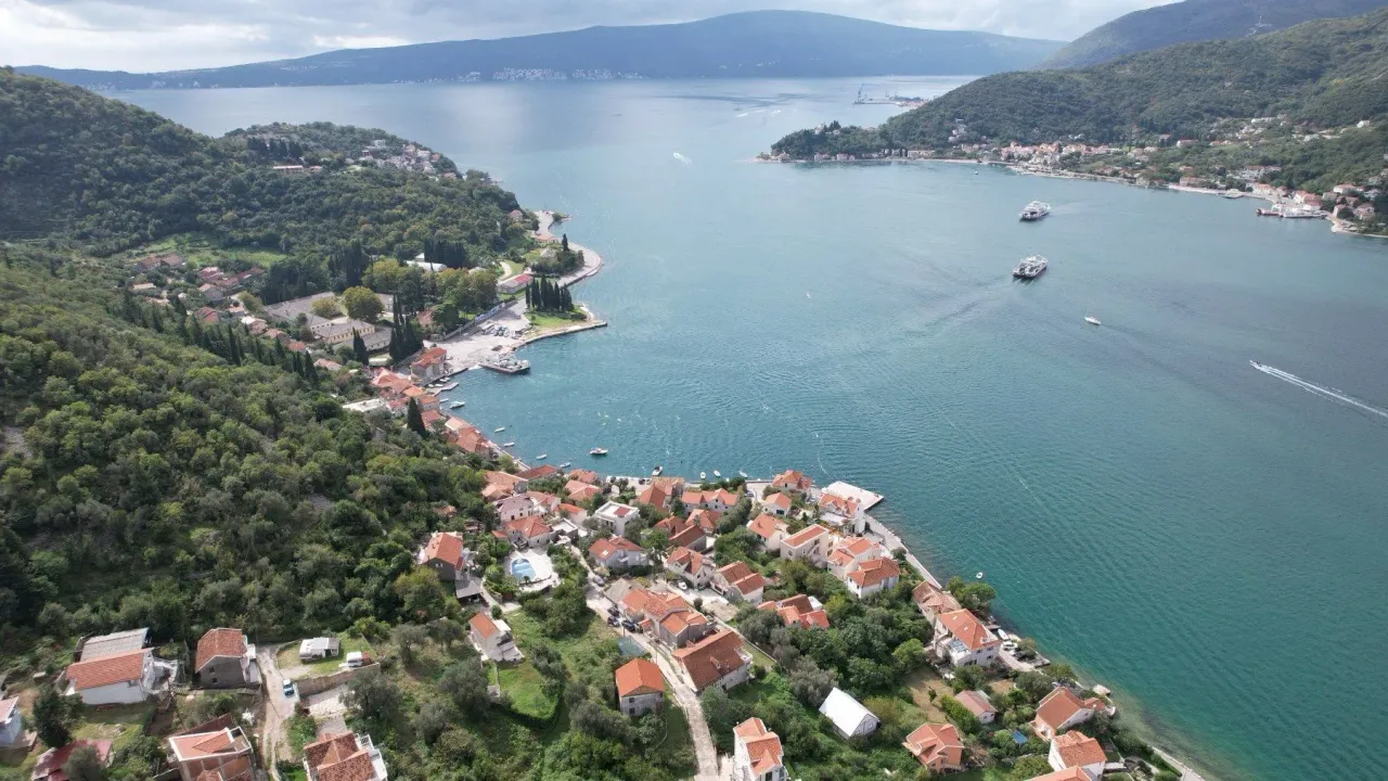 Sale, land lot, 2145m², Lepetani, Tivat