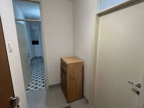 Rent, two bedroom apartment, 67m², Centar, Cetinje - image 2