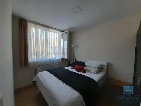 Prodaja, kuća, 106m², Sisevac, Paraćin - image 9