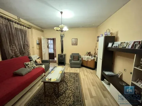 Prodaja, kuća, 200m², Tabane, Jagodina - image 11