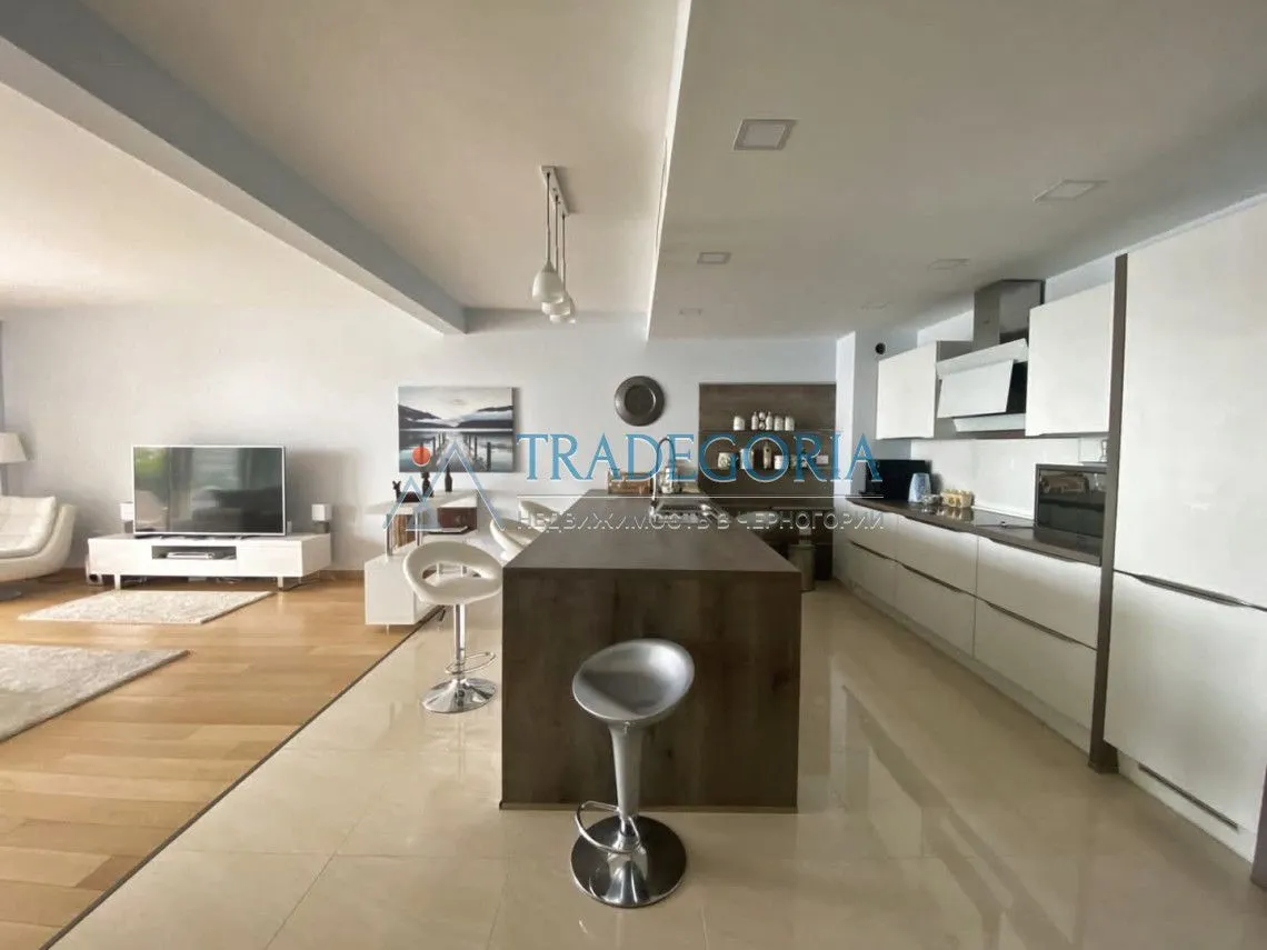 Prodaja, trosoban stan, 149m², Rafailovići, Budva
