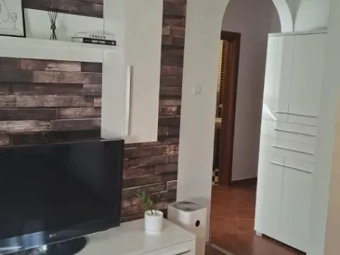 Izdavanje, jednosoban stan, 41m², Bulevar Oslobodjenja, Novi Sad Sve Podlokacije - image 4
