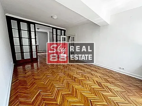 Izdavanje, kuća, 375m², Senjak, Beograd - image 17