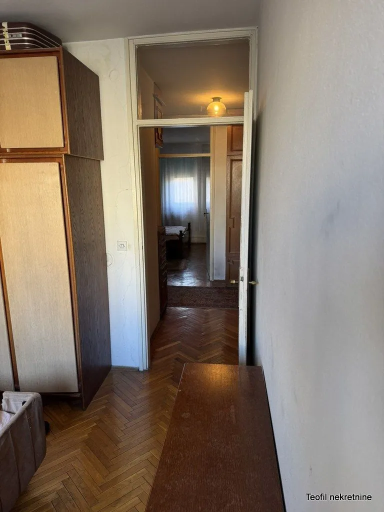 Prodaja, četvorosoban stan, 97m², Centar, Stara Pazova