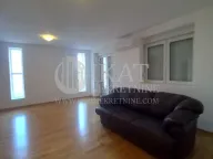 Prodaja, kuća, 397m², Petlovo Brdo, Beograd - image 10