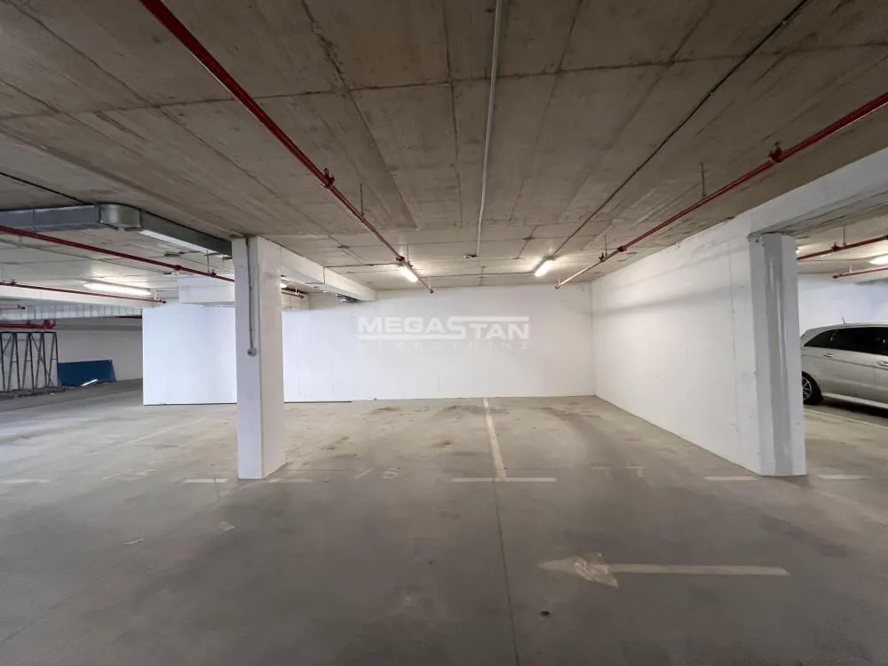 Sale, parking/garage, 13m², Bežanijska Kosa 3, Bežanijska Kosa Sve Podlokacije