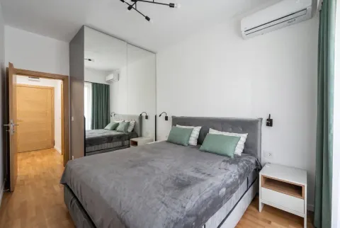 Sale, one bedroom apartment, 49m², Bečići, Budva - image 4