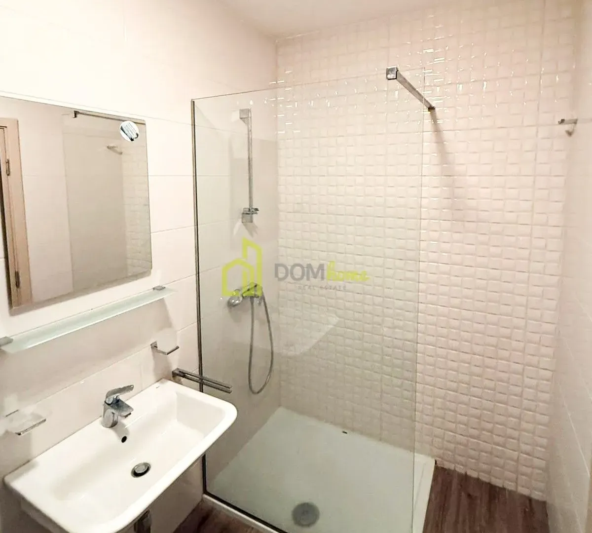 Izdavanje, dvosoban stan, 68m², City Kvart, Podgorica
