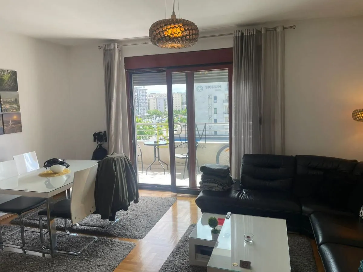 Prodaja, dvosoban stan, 69m², Tuški Put, Podgorica