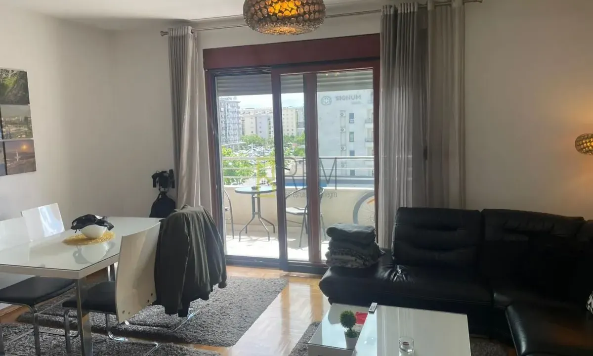 Prodaja, dvosoban stan, 69m², Tuški Put, Podgorica