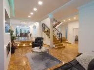 Rent, office space, 418m², Jajinci, Voždovac Sve Podlokacije - image 1