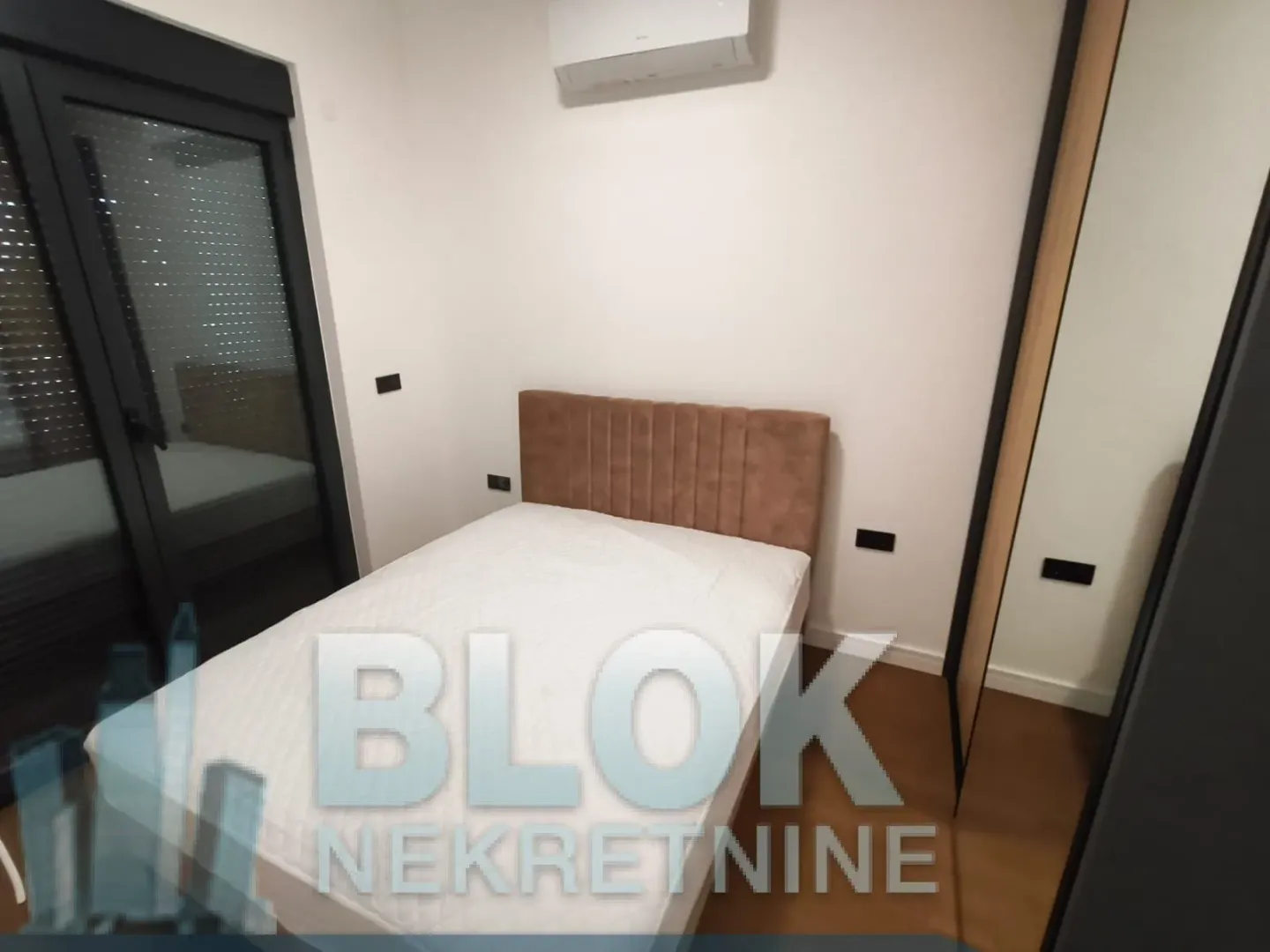 Izdavanje, dvosoban stan, 70m², Dalmatinska ulica, Podgorica