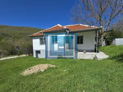 Prodaja, kuća, 110m², Lepčince, Vranje - image 6