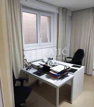 Rent, house, 550m², Uciteljsko Naselje, Zvezdara Sve Podlokacije - image 10