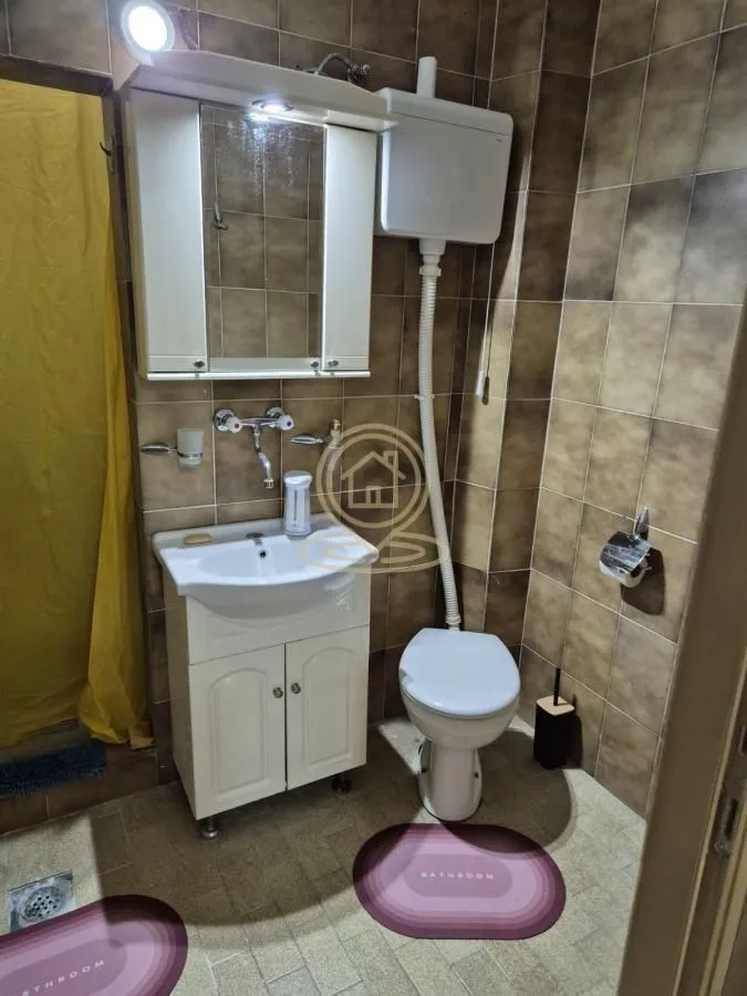 Izdavanje, dvosoban stan, 55m², Medijana, Niš