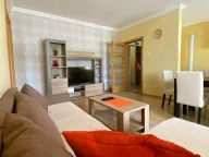 Izdavanje, dvosoban stan, 60m², Centar, Žabljak