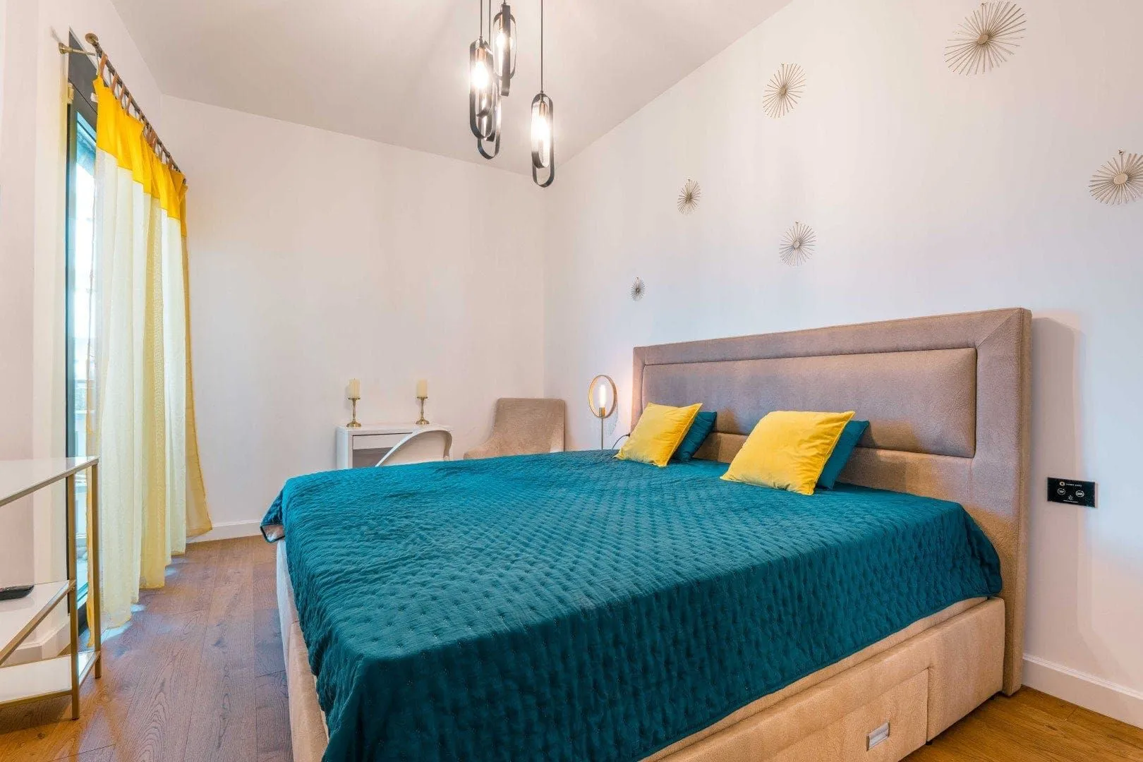 Prodaja, jednosoban stan, 65m², Centar, Bar