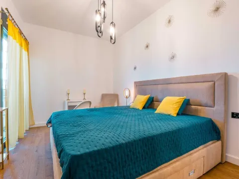 Prodaja, jednosoban stan, 65m², Centar, Bar - image 12