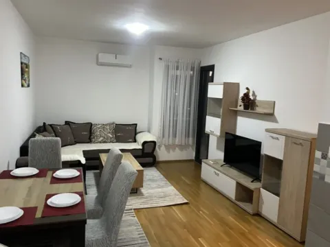 Izdavanje, jednosoban stan, 45m2, Dalmatinska ulica, Podgorica Izdavanje, jednosoban stan, 45m2, Dalmatinska ulica, Podgorica