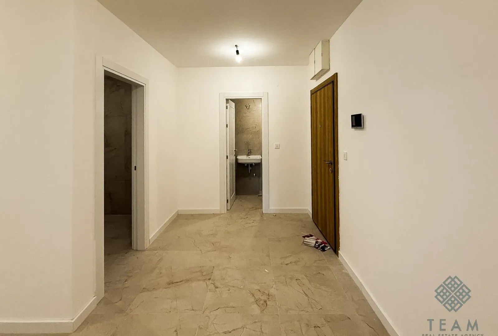 Prodaja, trosoban stan, 127m², Tološka šuma, Podgorica