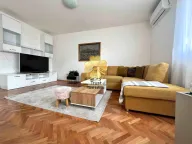 Izdavanje, dvosoban stan, 65m², Stari Aerodrom, Podgorica - image 1