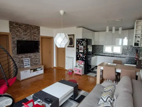 Prodaja, kuća, 250m², Grocka, Beograd - image 10