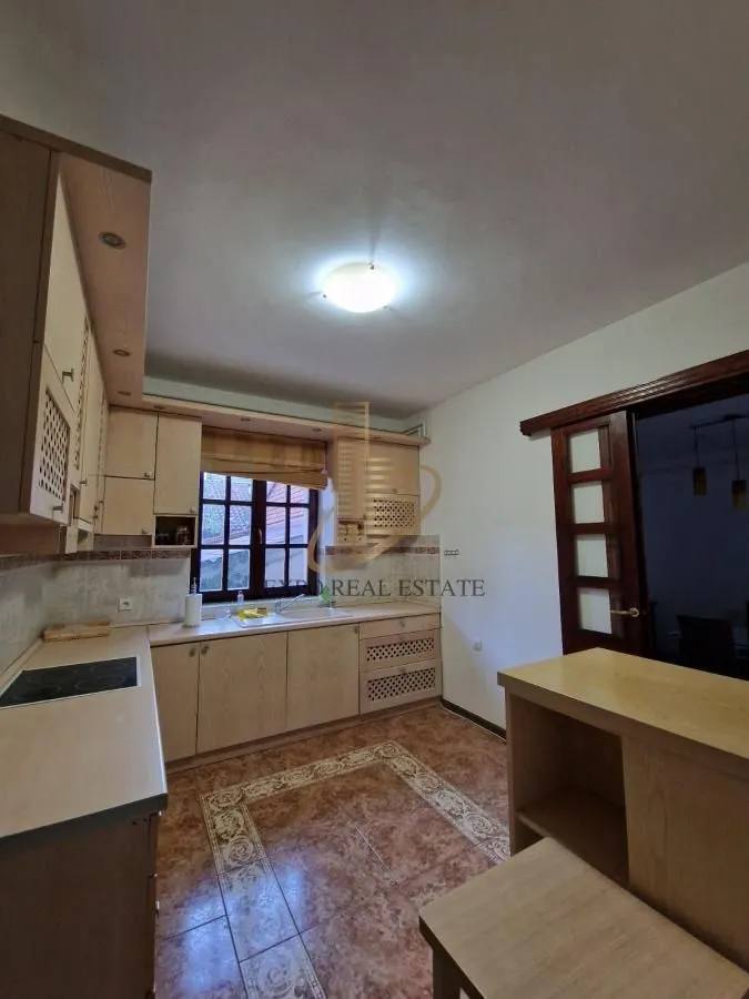 Rent, office space, 450m², Bulevar Evrope, Novi Sad Sve Podlokacije
