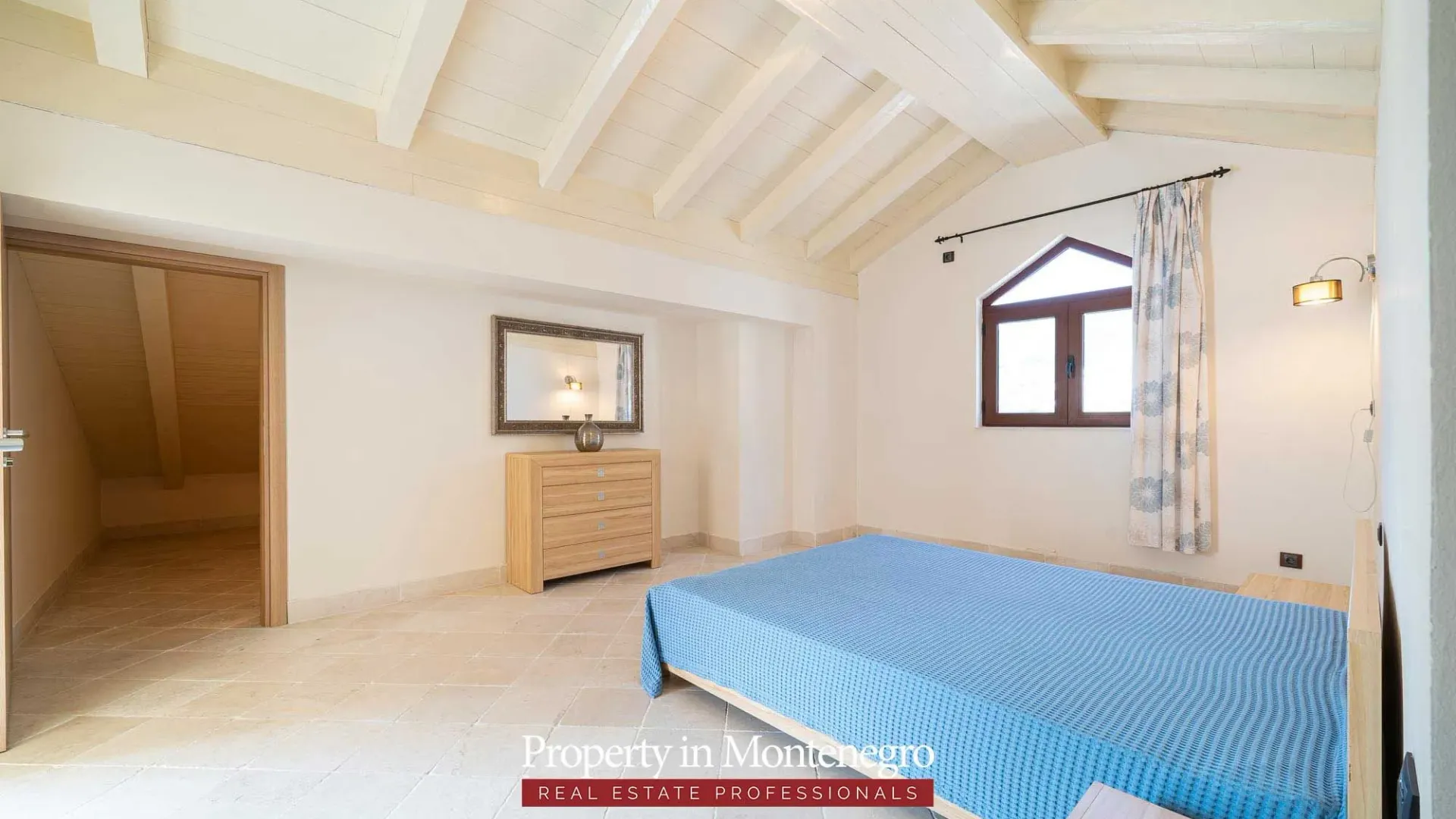 Sale, house, 971m², Petrovac, Budva