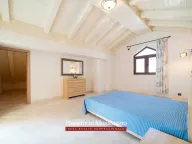Prodaja, kuća, 971m², Petrovac, Budva - image 31