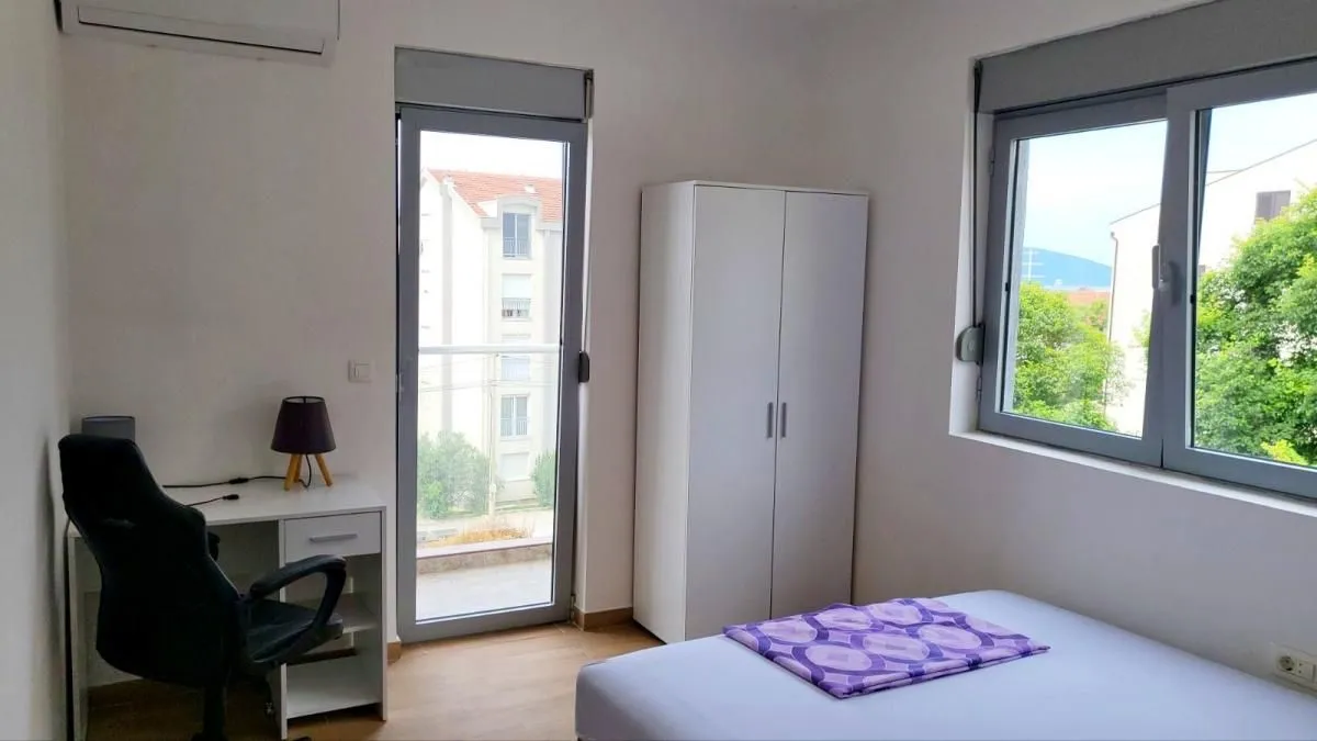 Prodaja, dvosoban stan, 63m², Tivat, Crna Gora