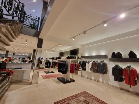 Prodaja, poslovni prostor, 800m², Jaz, Budva - image 38