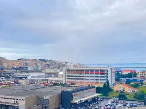 Prodaja, dvosoban stan, 74m², Centar, Bar - image 4