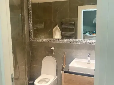 Izdavanje, dvosoban stan, 50m², Savski Venac, Beograd - image 11