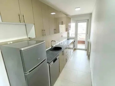 Izdavanje, trosoban stan, 86m², Medijana, Niš - image 12