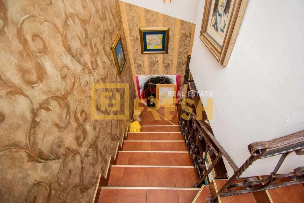 Prodaja, trosoban stan, 155m², Gorica C, Podgorica